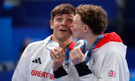 Tom Daley Là Ai: Giải Mã Cuộc Đời Và Sự Nghiệp Của Tượng Đài Bơi Lội Anh Quốc