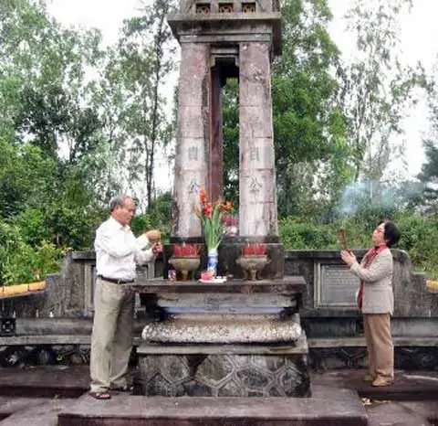 Trần Cao Vân Là Ai