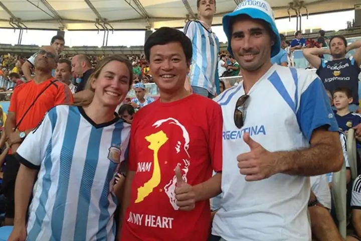 Cđv Văn Trần Hoàn Rất Hay Đi Xem Và Cổ Vũ Bóng Đá Ở Các Kỳ World Cup.