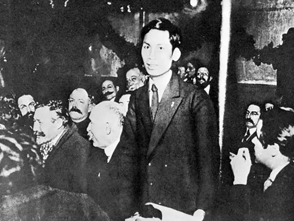 Vĩ Nhân Là Ai? Khám Phá Định Nghĩa Và Những Đặc Điểm Nổi Bật