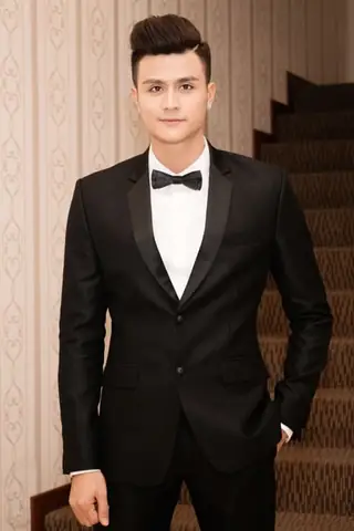 Vĩnh Thụy Là Ai? Hé Lộ Danh Tính Bạn Gái Mới Của Siêu Mẫu