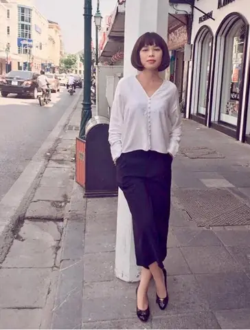 Nhà Văn Linh Lê, Vợ Btv Quang Minh Là Ai?