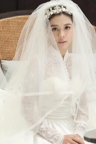 Nhà Văn Linh Lê, Vợ Btv Quang Minh Là Ai?