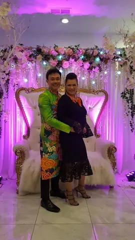 Bà Xã Phương Loan Thường Xuyên Về Việt Nam Ủng Hộ Những Dự Án Của Chí Tài.