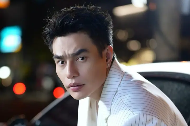 Vợ Lê Dương Bảo Lâm Là Ai