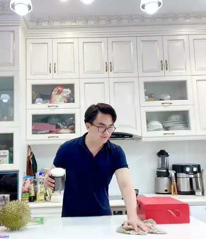 Äá»i Tæ° Kã­n Tiáº¿ng Cá»§a Mc Äáº¡i Nghä©a: Chæ°a Vá»£ Con Dã¹ Sá»ng Trong Biá»t Thá»± Nhæ° Cung Äiá»n, Táº·ng Máº¹ Nhã Äáº¹p Mãª Ly Á» Má»¹-2