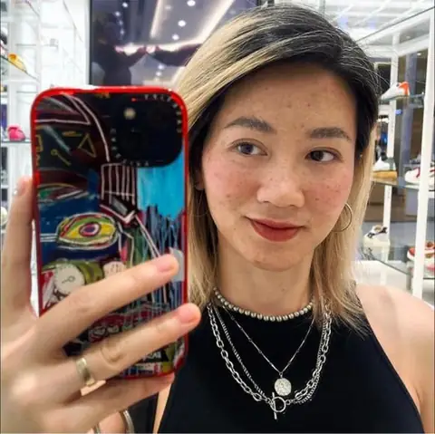 Vợ Thứ Hai Của Huy Tuấn Ghi Điểm Với Công Chúng Vì Nhan Sắc Mặn Mà Cá Tính.