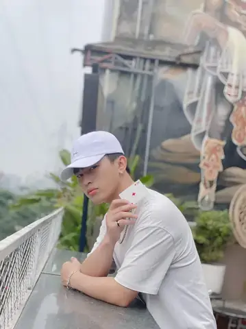 Cá Hồi Hoang: Hành Trình Xây Dựng Một Tượng Đài Indie Việt