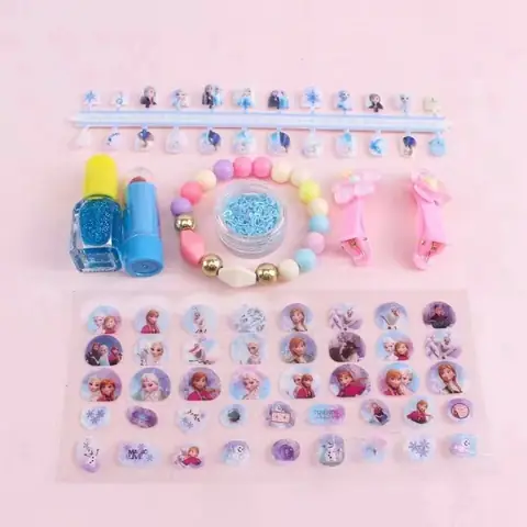 Đồ Chơi Làm Móng Tay, Vòng Tay Cho Bé Là Gì?