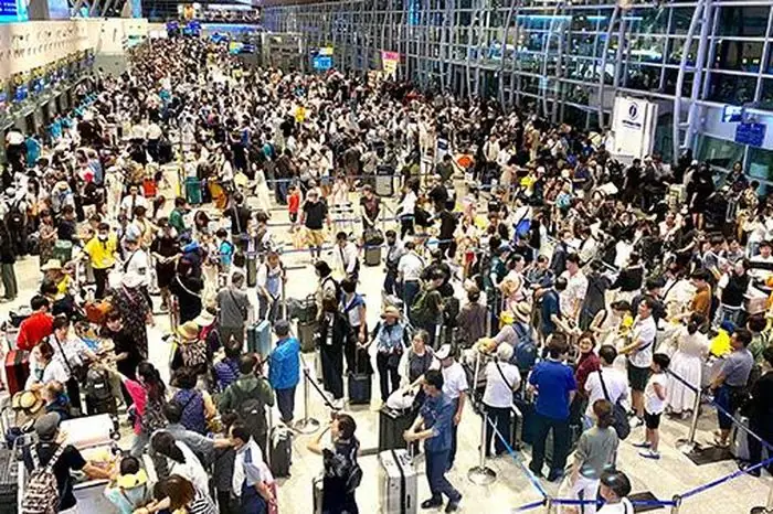 Hạn Chế Đưa Tiễn Khách Tại Nhà Ga Quốc Tế T2 Sân Bay Đà Nẵng ...