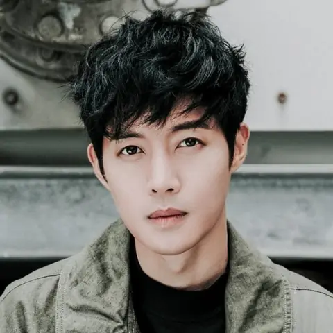 Because I'm Stupid (acoustic Version) - Kim Hyun Joong Because I'm Stupid (acoustic Version) - Kim Hyun Joong