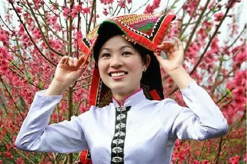 Chiếc Khăn Piêu (doãn Nho) - Trần Chất