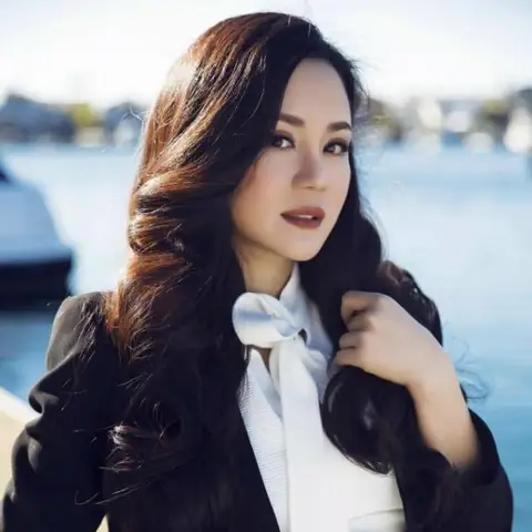 Love You And Love Me (vy Oanh) - Lời Bài Hát, Tải Nhạc Zing Mp3