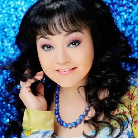 Mừng Tuổi Mẹ - Hương Lan