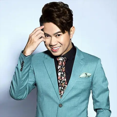 Thành Phố Buồn - Quốc Đại