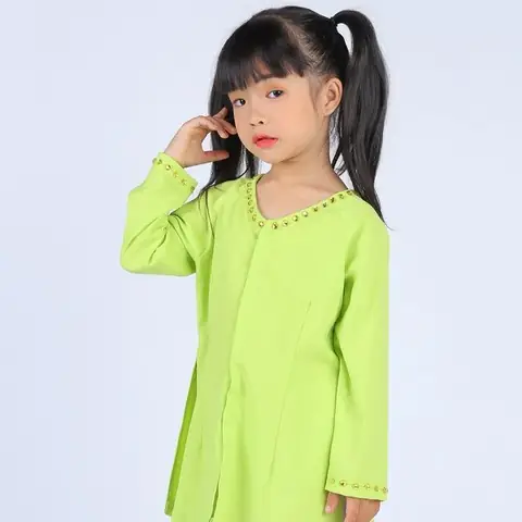 Tía Má Em - Bé Mai Vy - Tải Mp3 Download | Lời Bài Hát - Nhaccuatui