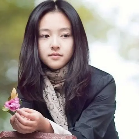 Dương Chân Chân - Nghe Nhạc Và Tải Bài Hát, Album, Mv Mới Nhất ... Dương Chân Chân - Nghe Nhạc Và Tải Bài Hát, Album, Mv Mới Nhất ...